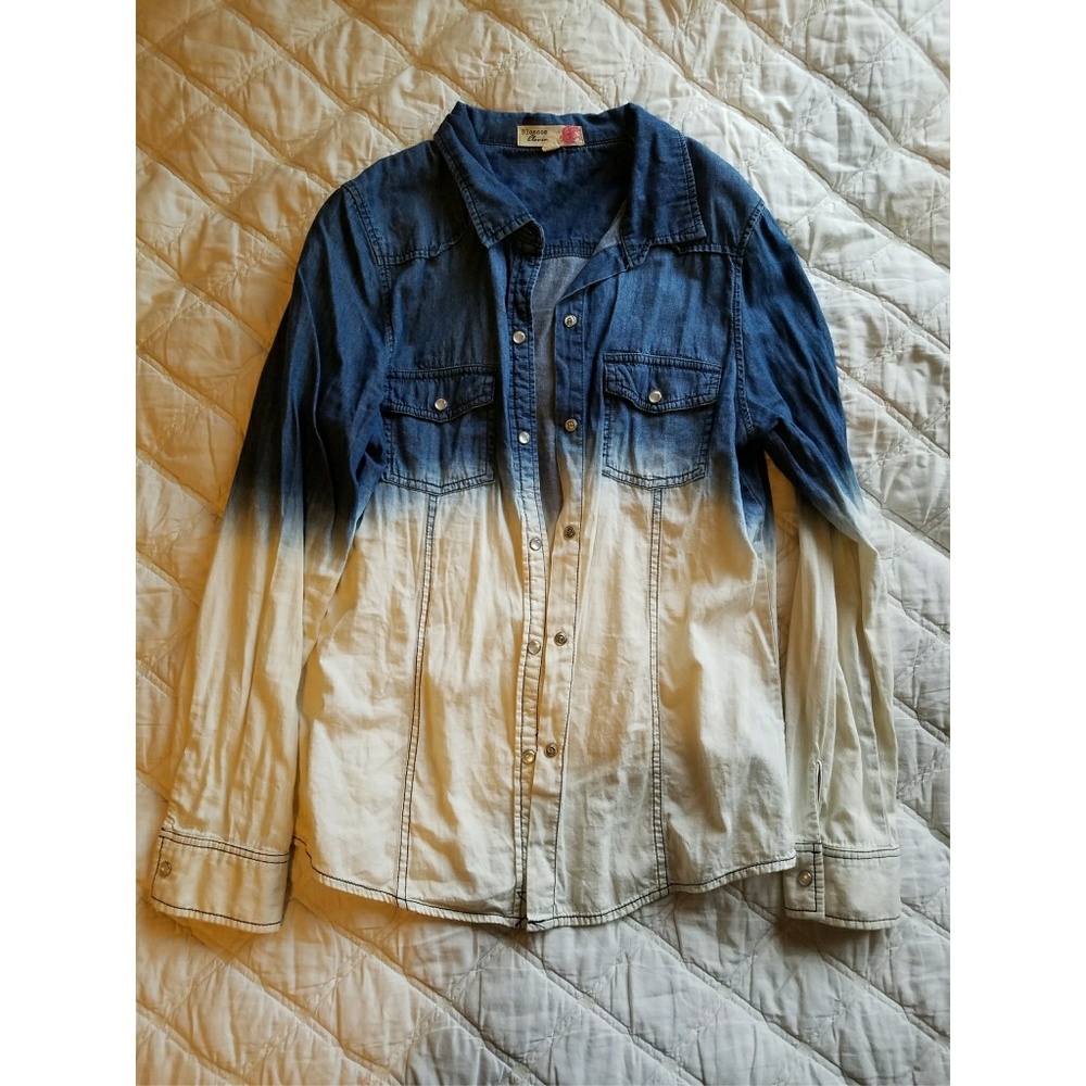 Dip-dye Button-up Style Top